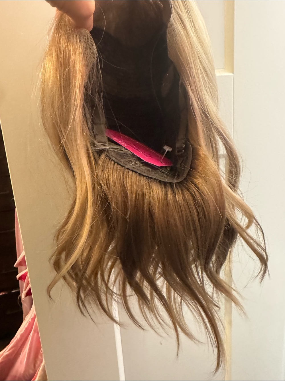 Chelsey Smith Corwns Sample Synthetic Wig - Picture 6 of 7